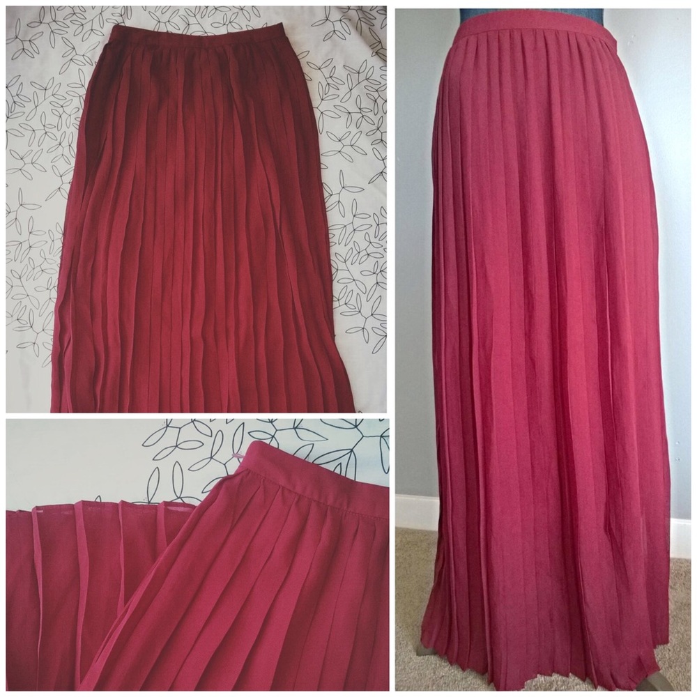 Gorgeous burgundy long pleated skirt